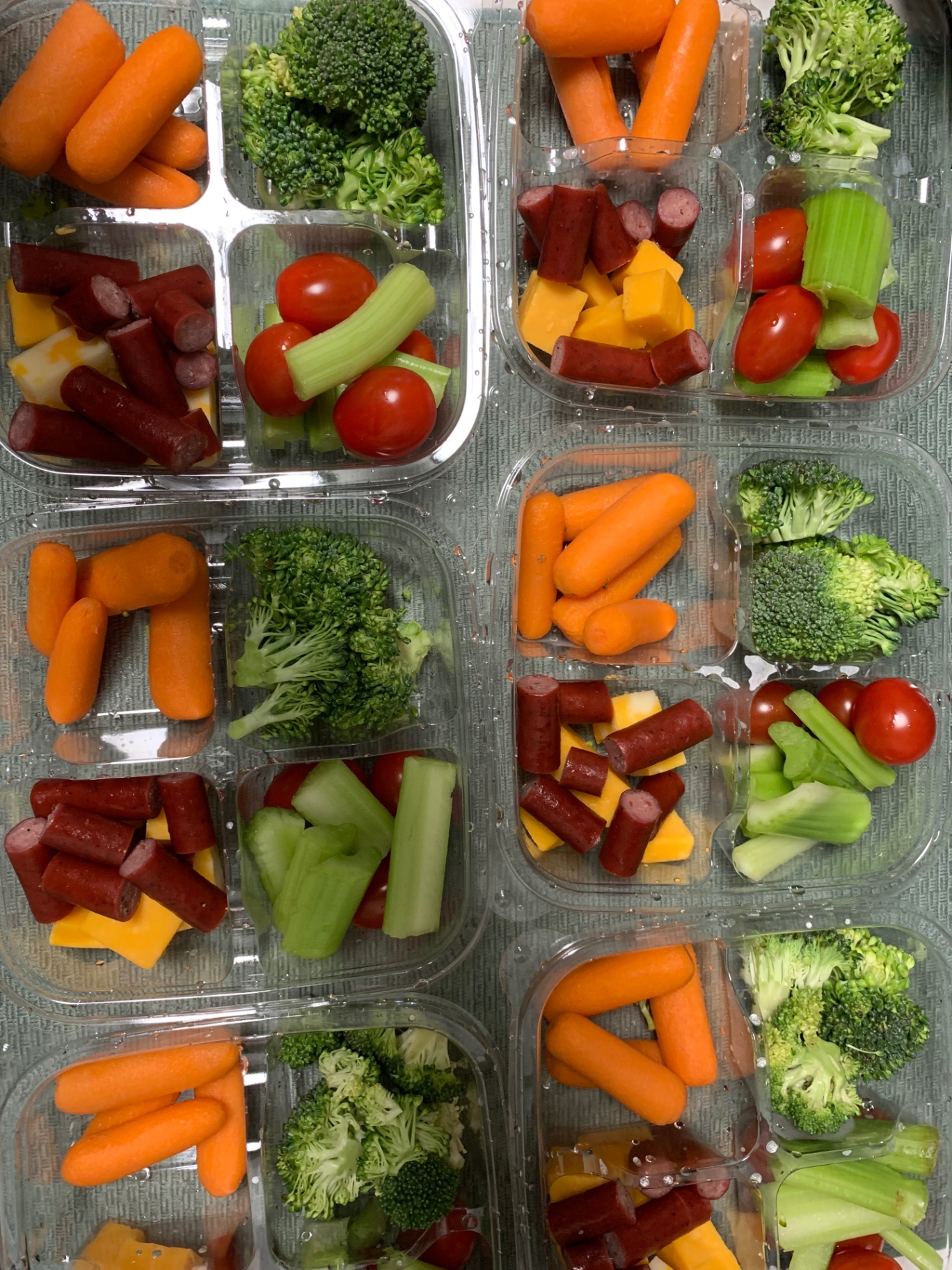 Fresh vegetable snack packs